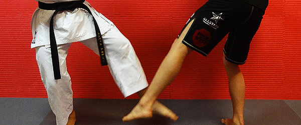 karate-mma-enkamp-ashi-barai